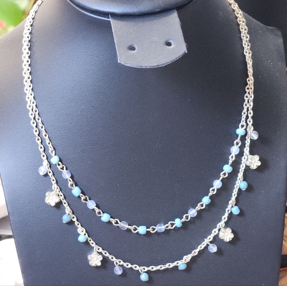 Choker Necklace With Blue Glass, Clear Acrylic & Silver Toned Star Charms - Picture 3 of 8